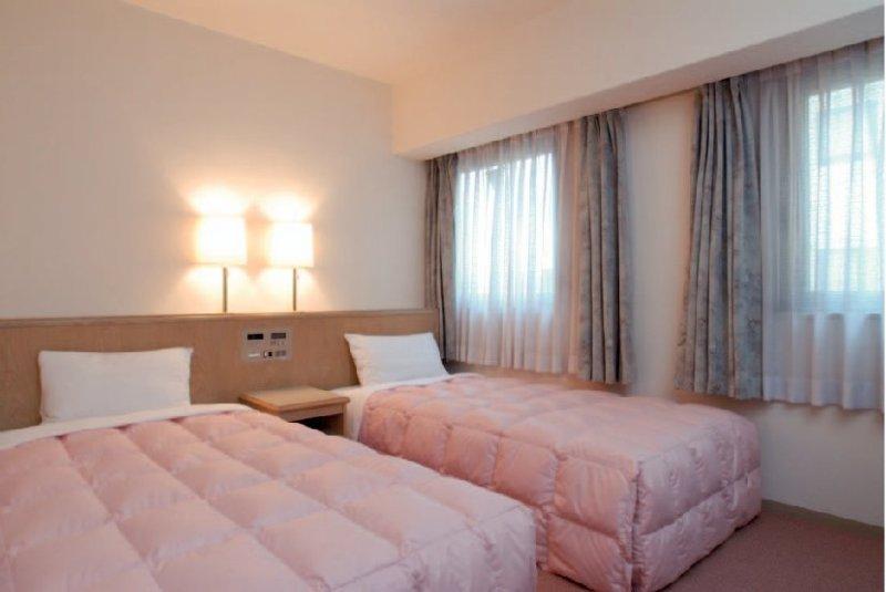 סואיטה Gr Hotel Esaka חדר תמונה