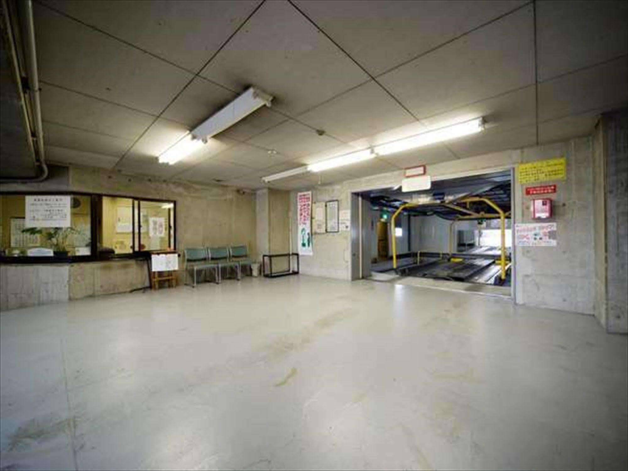 סואיטה Gr Hotel Esaka מראה חיצוני תמונה